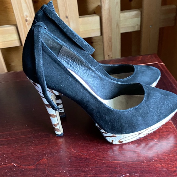 Kate & Mel Black Suede High heels with ankle strap, “zebra” fur, Size 6 - Picture 2 of 7